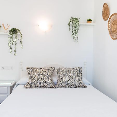Hostal Restaurante La Giralda Rota Eksteriør bilde